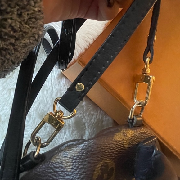 Louis Vuitton Palm Springs mini purse - Picture 8 of 9